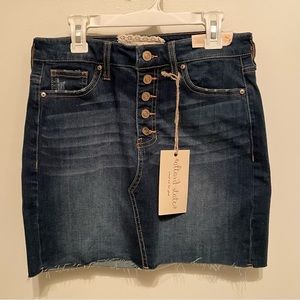 NWT - Altar’d State Women’s Distressed Hemless Button Fly Jean Skirt Size Small